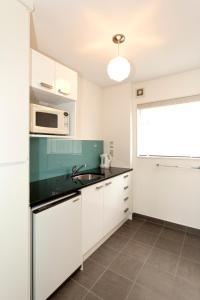 gothic heights motel