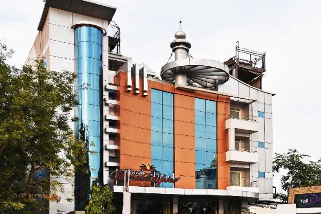 hotel royal empire