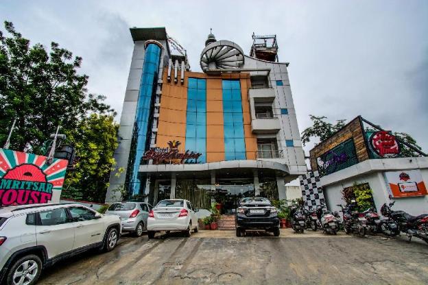 hotel royal empire