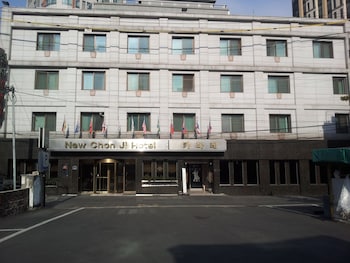 New Chonji Hotel,Jung-Gu>>Gangbuk-Gu,3 star