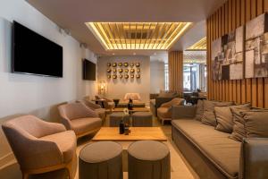 liquid hotel apartments