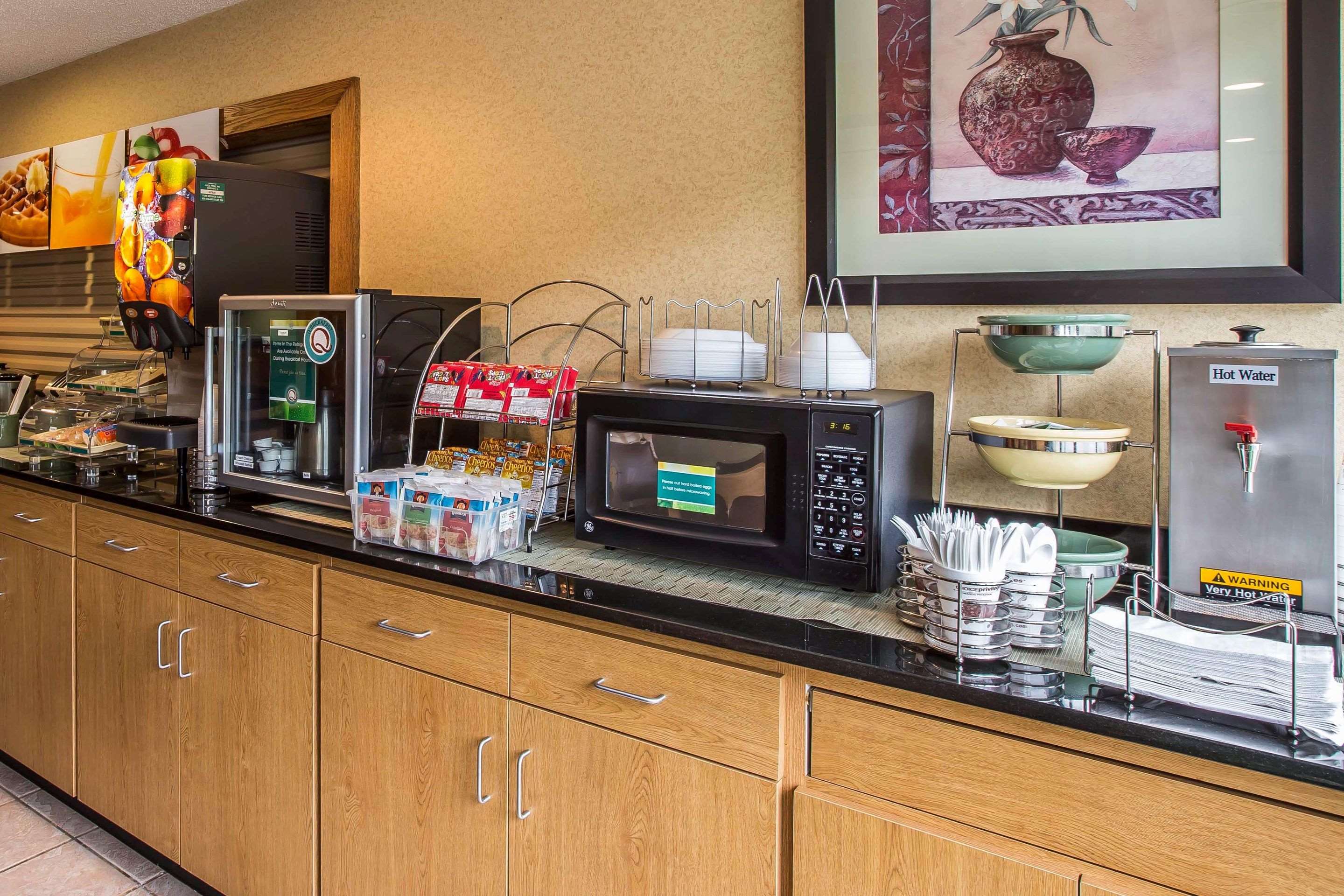 quality inn rogersville