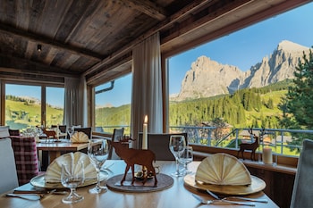Saltria - Your Alpine Experience,Bolzano>>Alpe Di Siusi,4 star