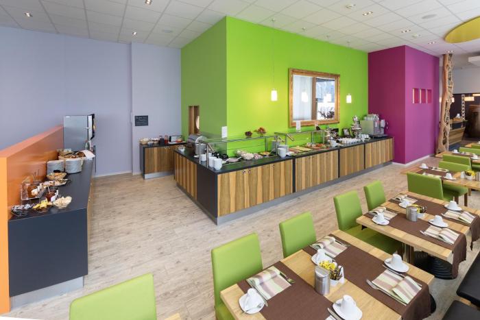 amh airport messe hotel