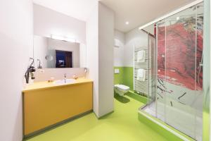 amh airport messe hotel