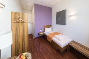 amh airport messe hotel