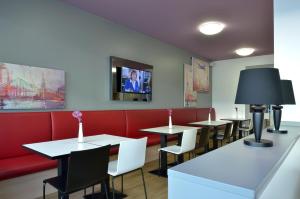 bandb hotel dusseldorf airport