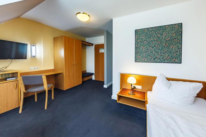 city pension dessau ro lau