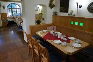 Hotel Bayerischer Hof,Geretsberg>>Burghausen,3 star