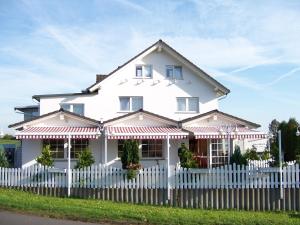 Hotel Am Kirschberg,Giessen>>Buseck,3 star