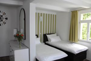 le petit palais hotel pension