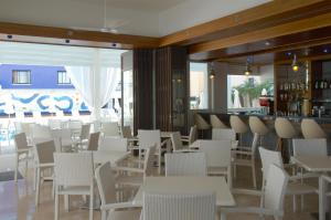 senator hotel apartments adults only