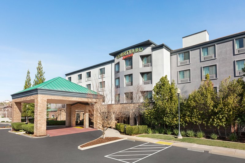 Courtyard By Marriott Sacramento Folsom