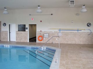 hampton inn by hilton fort saskatchewan