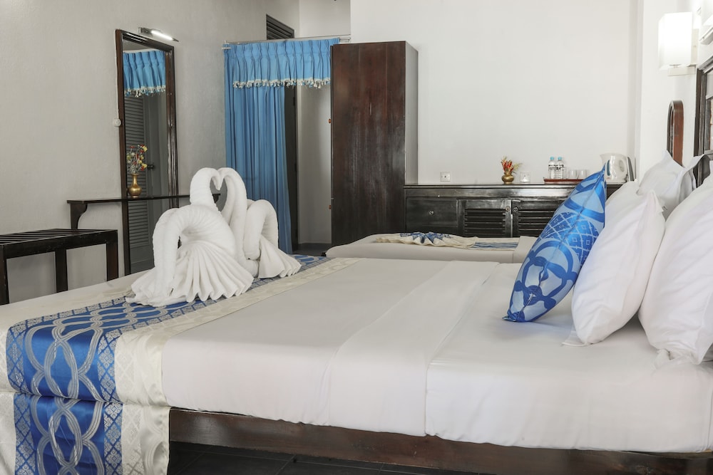 dalawella beach resort
