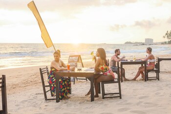 dalawella beach resort