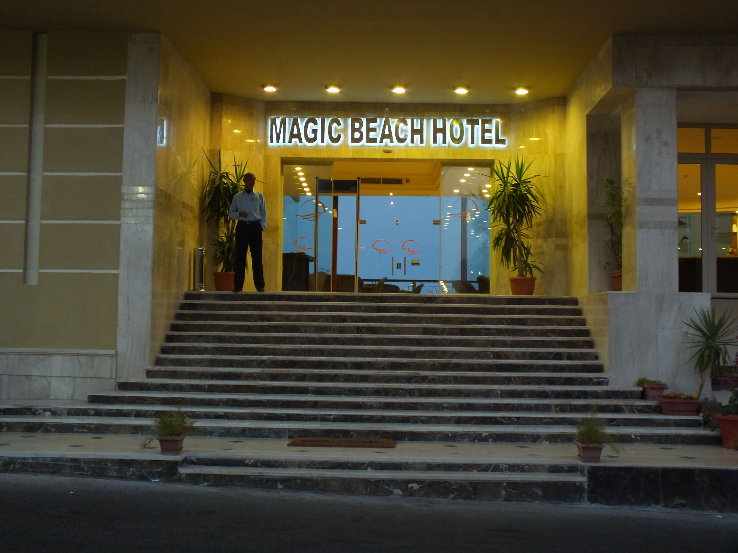 magic beach hotel hurghada
