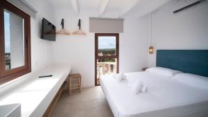 Castillo Sancho Panza,Cala En Porter>>Alayor,1 star