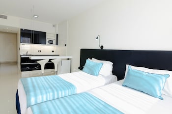 cyan recoleta hotel