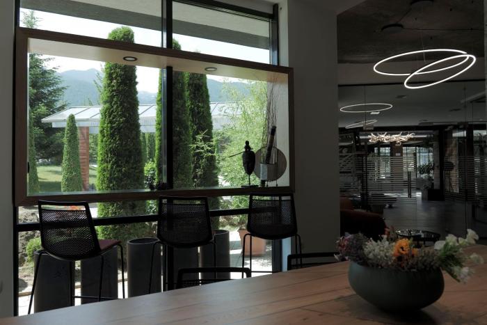 local stay hotel bw signature collection