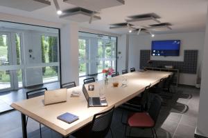 local stay hotel bw signature collection