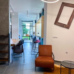 local stay hotel bw signature collection