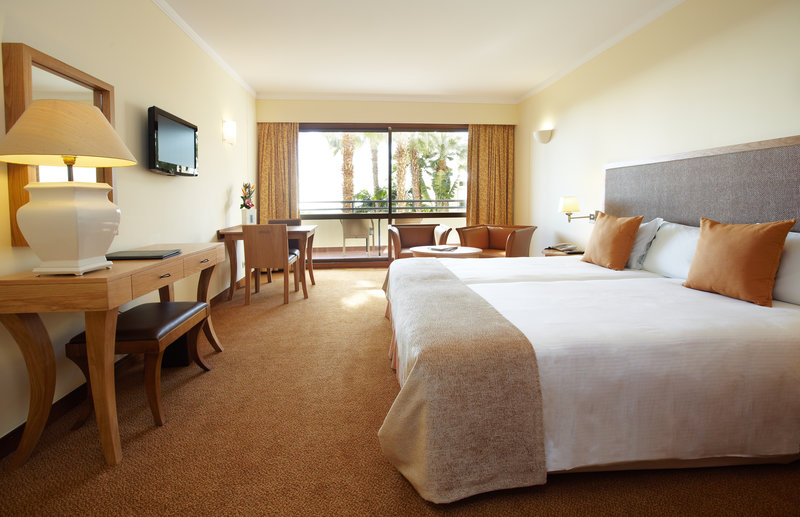 suite hotel eden mar