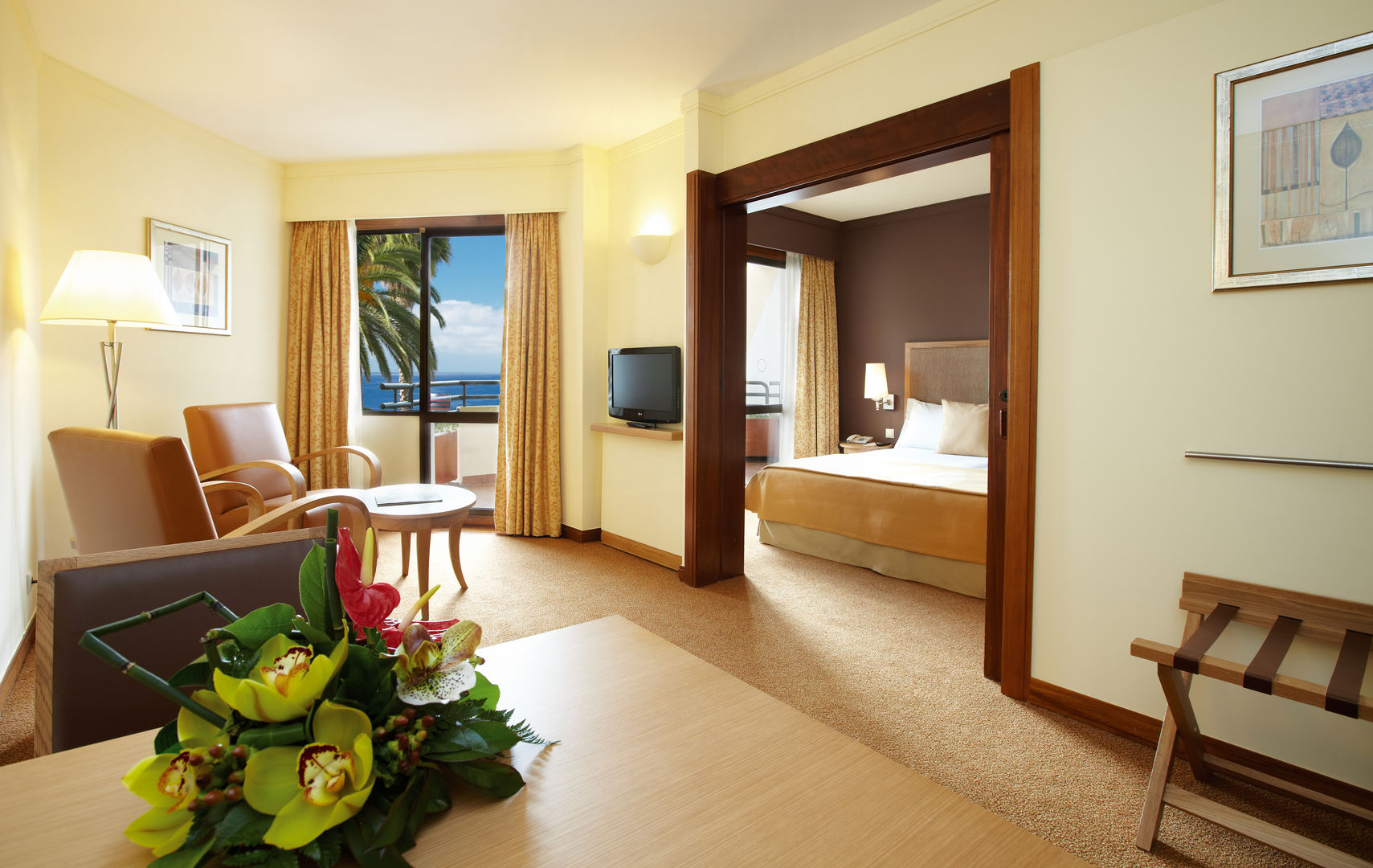 suite hotel eden mar