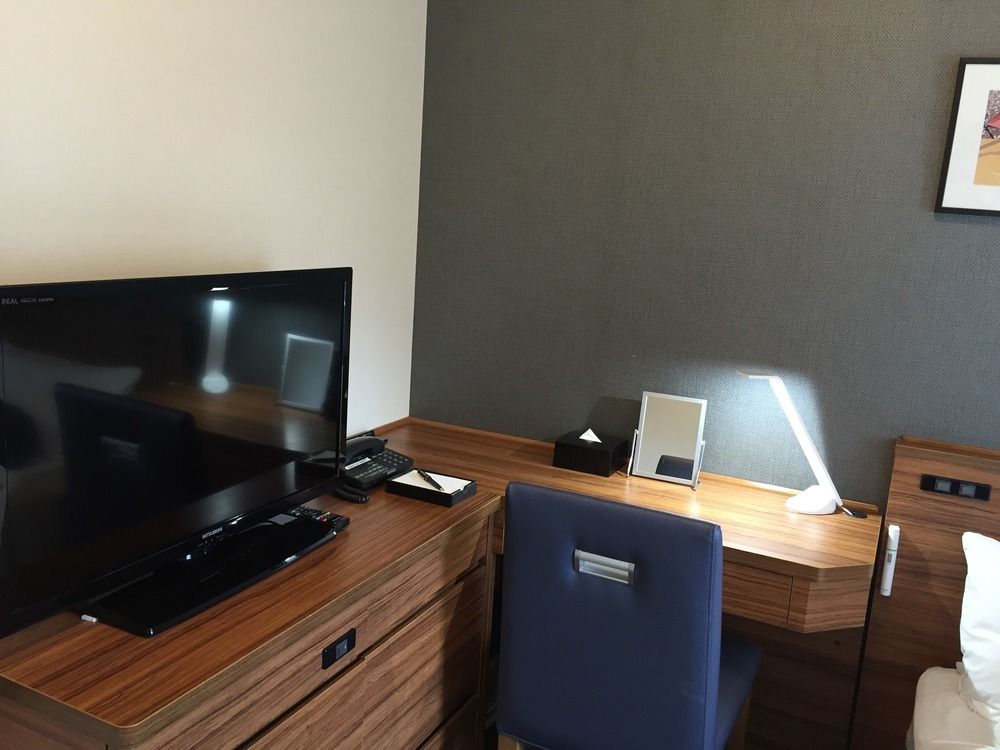 jr west group via inn tokyo oimachi