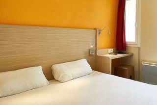 premiere classe la roche sur yon mouilleron le captif