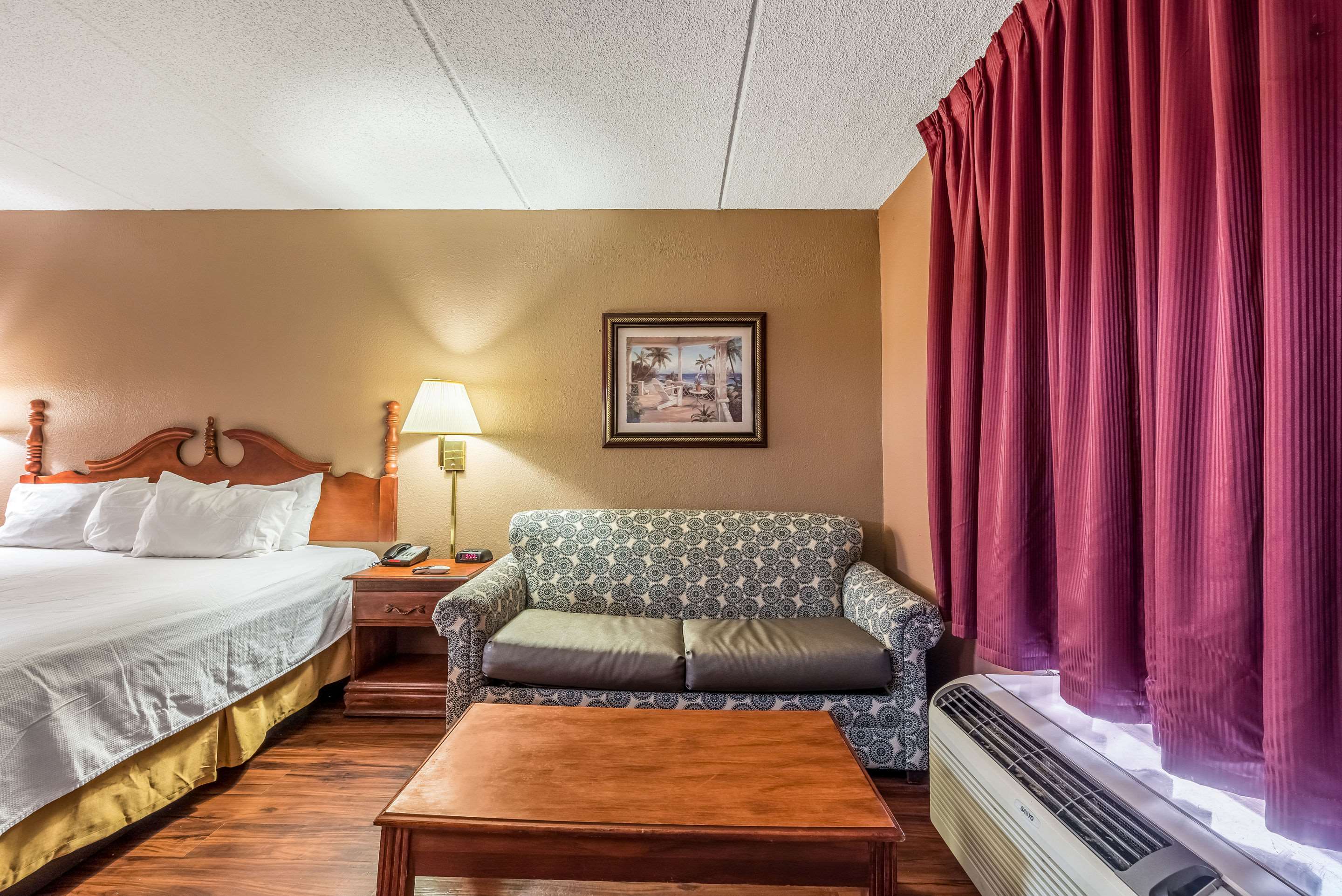 econo lodge