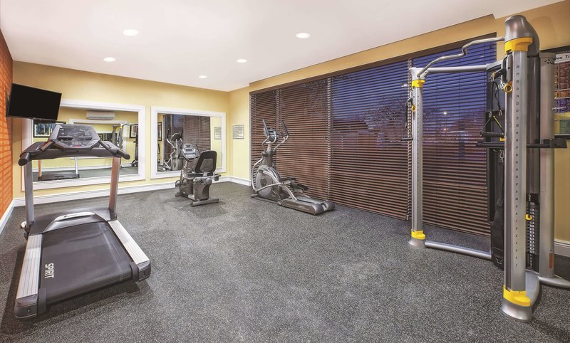 la quinta inn and suites by wyndham niagara falls