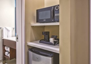 La Quinta Inn & Suites By Wyndham Niagara Falls,Niagara County>>New York,3 star