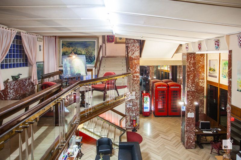 hotel la pace