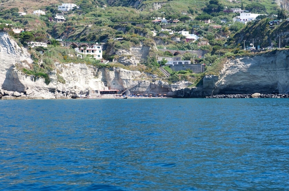 serrara fontana