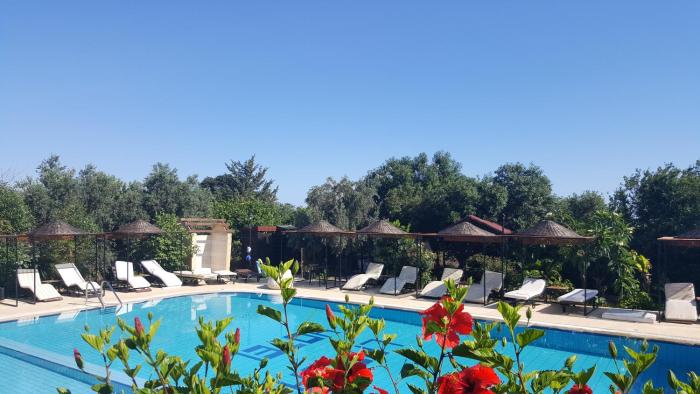 lapida garden hotel