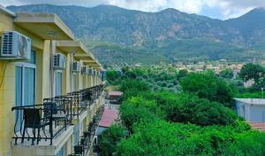 lapithos