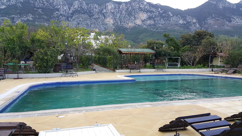 lapida garden hotel