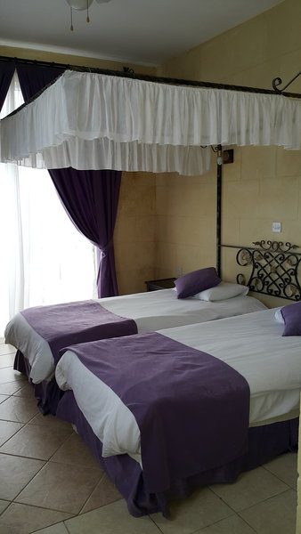 lapida garden hotel