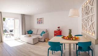 hotel club es talaial