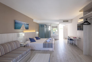 hotel club es talaial