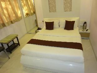 hotel satellite