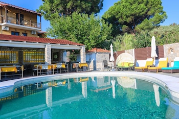 skiathos island suites