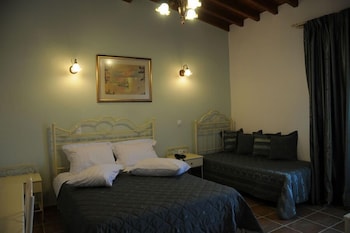 skiathos island suites