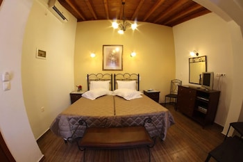 skiathos island suites