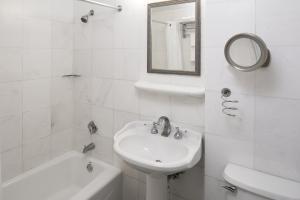 sherry frontenac oceanfront hotel