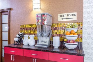 Rodeway Inn Capri,Bergen County>>Bergen,2 star