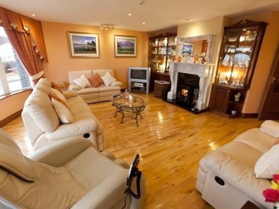 the tides bandb