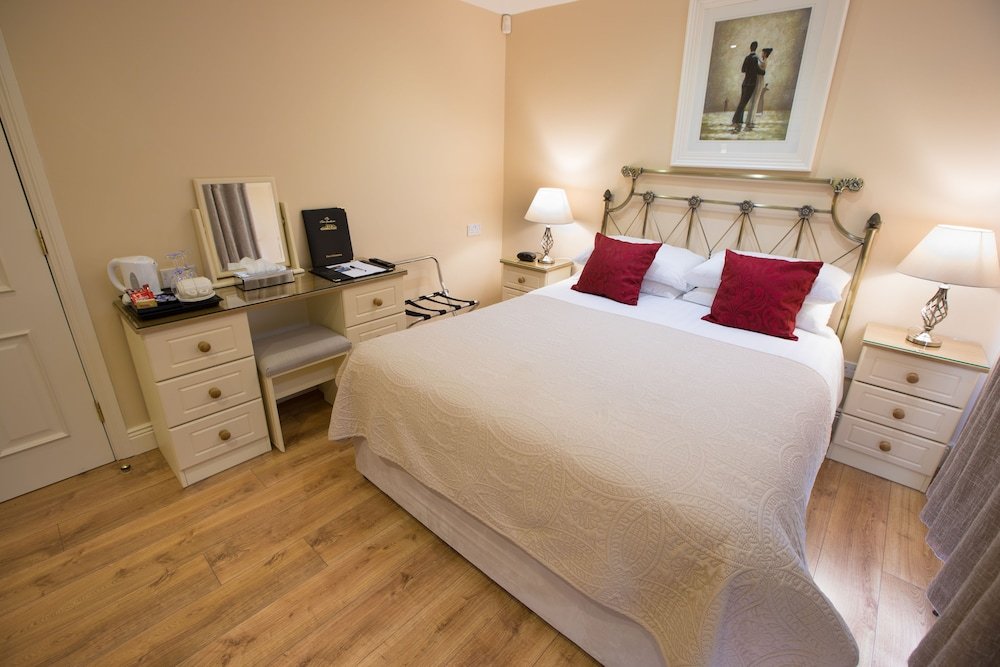 the tides bandb