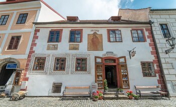 pension alt straninger